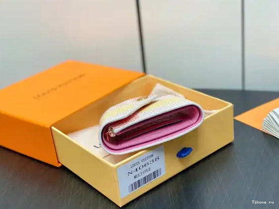 Cheap LOUIS VICTORINE VUITTON cm WALLET-12*9.5*1.5 0529